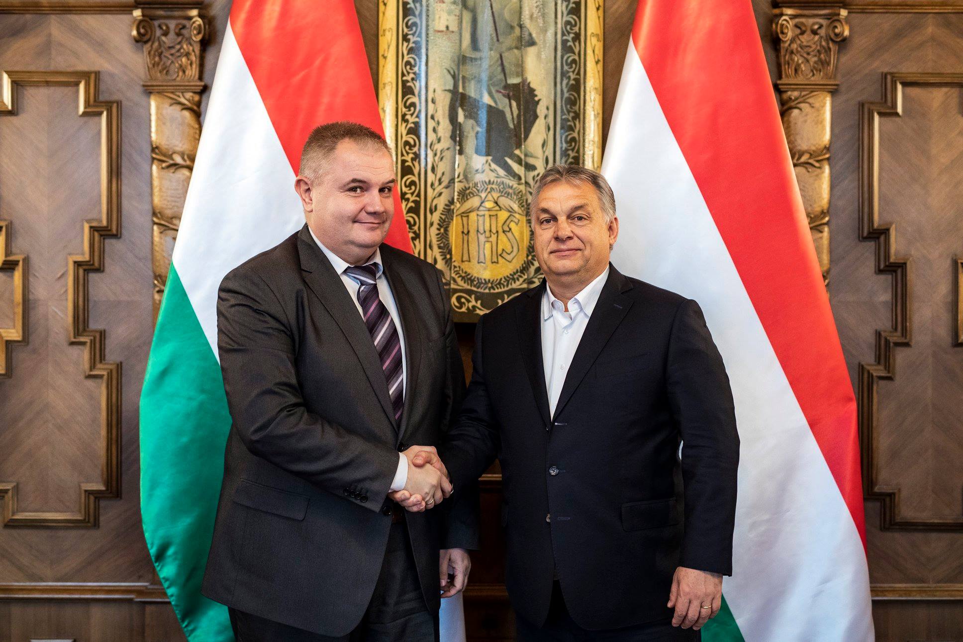 Jankovics Róbert és Orbán Viktor találkozott az eszéki magyar konzulátuson. Kép. MTI